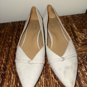 Naturalizer Women's Cream Flats